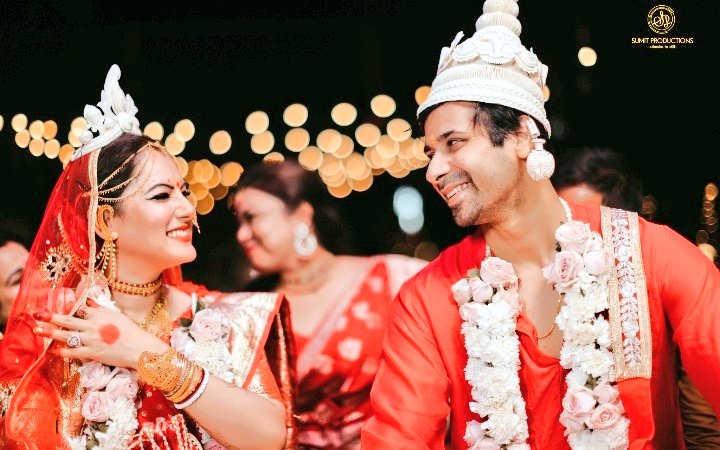 GossipsTv's tweet photo. #SuperExclusive
Inside photos from #PujaBanerjee , #KunalVerma 's traditional Bengali style wedding in attendance of son #Krishiv!!
@GossipsTv
#4SaalBemisaalOfGtv https://t.co/wsEVpmaipd