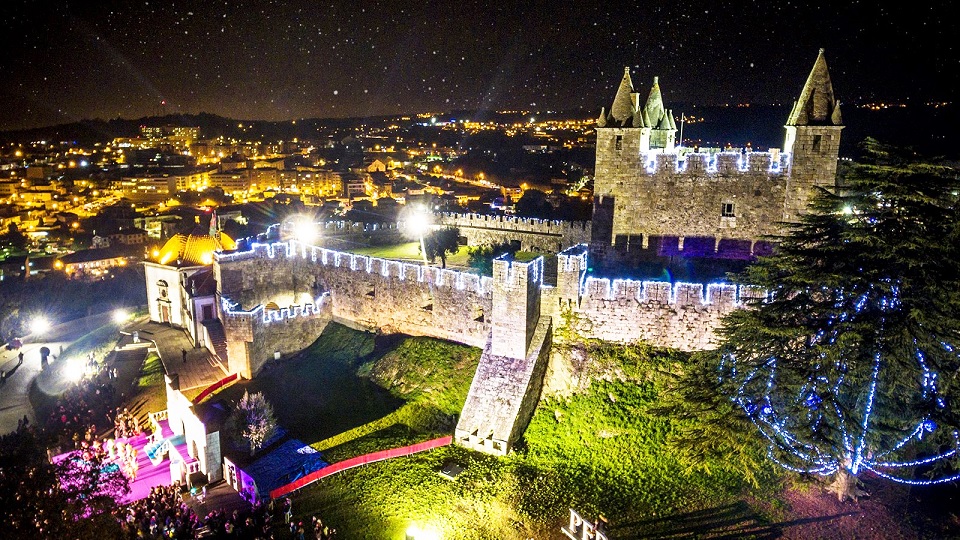 Cuantochollo's tweet photo. Descubre el mayor #parquetemático de #Navidad de #Portugal :¡ #Perlim!
#hotel + #entradas ¡dsd sólo 21€!
▶️https://t.co/twL7qS8bHy◀️
📅 En fechas navideñas
#turismo #viajar #Oporto #Espinho #Vigo #Navidades #ParqueAtracciones #parquedeociofamiliar #actividadesconniños https://t.co/cezYWlUfAt