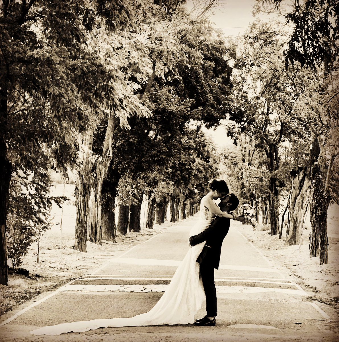 lavegahenares's tweet photo. ❤️
.
.
.
#fiestastematicas #celebraciones #fiestas #bodas #gestiondeeventos #weddinginspiration #espaciosparaeventos #coolflatlay #bodasenelcampo #bodasenmadrid #fincasparaeventos
#bodasperfectas #eljardindelavega
#laquintadelhenares
#elcasondelavega
@lavegadelhenares https://t.co/zJWnApeCVh