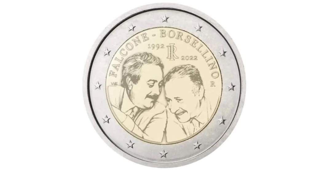 Un’immagine rappresentativa tra icona e mitologia. Grazie #PaoloBorsellino e #GiovanniFalcone