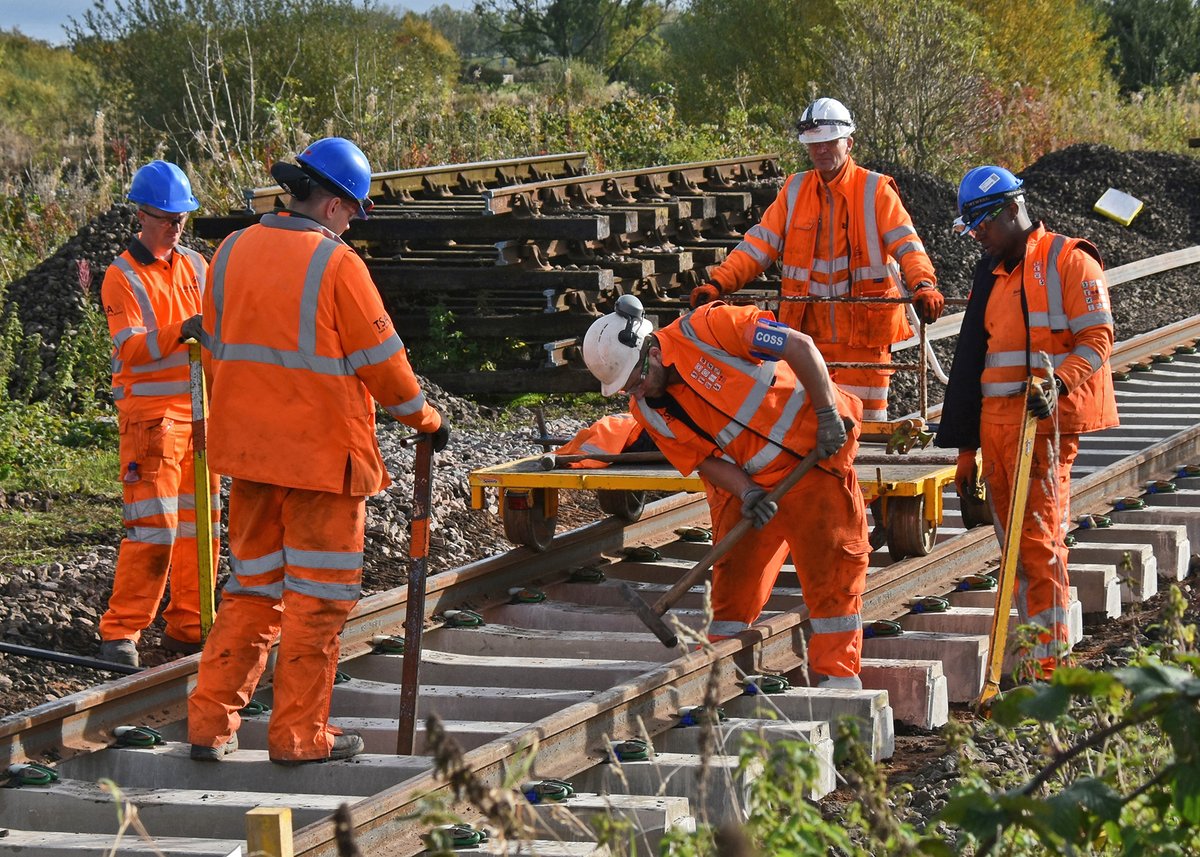 DCC is one of the UK’s leading independent suppliers of technical workwear and PPE. We are passionate about making sure that you look smart and stay safe whilst at work. #technicalworkwear #PPE #corporateclothing

Learn more: directcorporate.co.uk/product-catego…