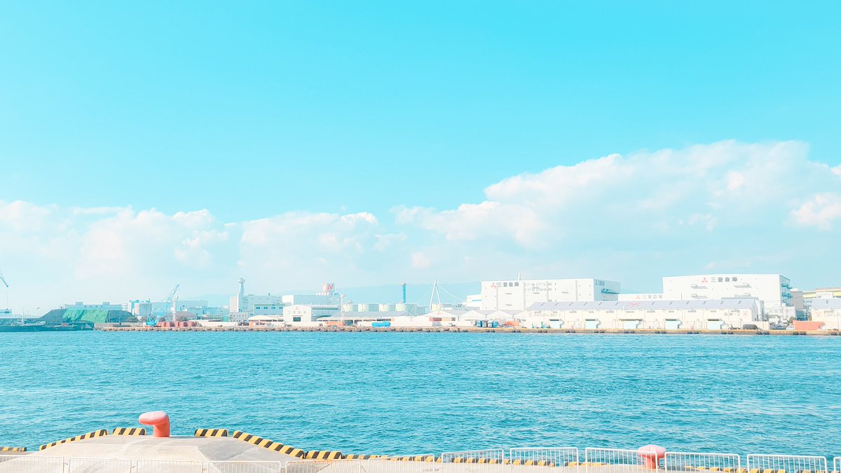 Sorani___Ao's tweet photo. 泣きたくなるくらい穏やかな時間に
吹かれていた。 https://t.co/G6g2gNmbBq