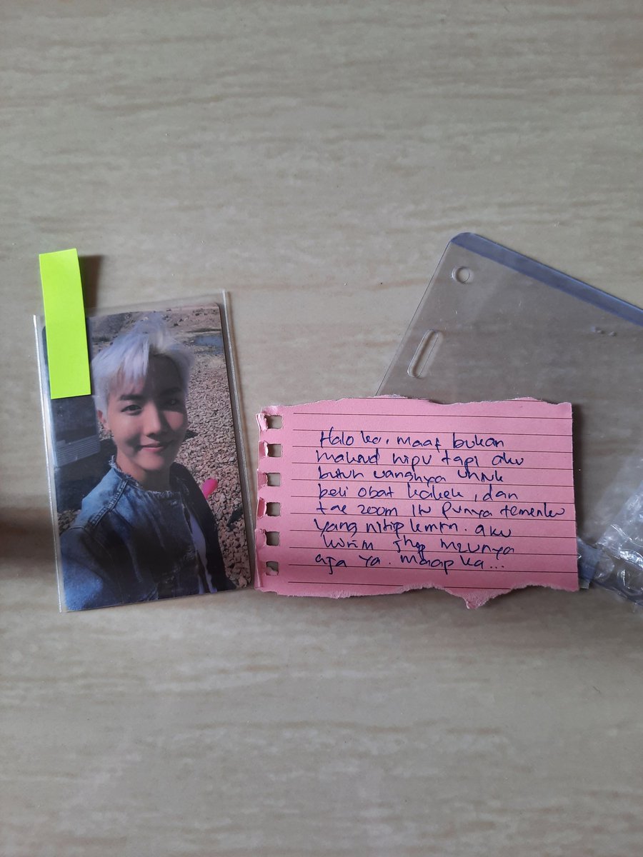 - THREAD PENIPU TAE ZOOM -

haloo ini pertama kalinya aku bikin thread dan pertama kalinya juga ditipu, jd maaf yaa kalo berantakan😭 tp di sini aku mau jelasin kronologinya

acc sellernya skrg @ihbicit yg awalnya @collectpisi <a href="/shutthefuckup_t/">Heba Tareq</a>