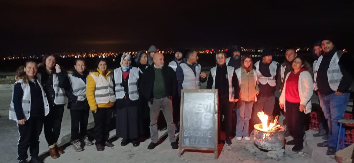girasole_1917's tweet photo. 186.Gün
Tek Gıda İş Sendikası
BelKarper Grevi 

İşverenin toplu iş sözleşmelerine oturmamaya karşı ve sendikal hakları için mücadele eden işçilerimizin yanındayız..

@BelKarperGrev 

#BelKarperGrev https://t.co/7OCWBqsiGW
