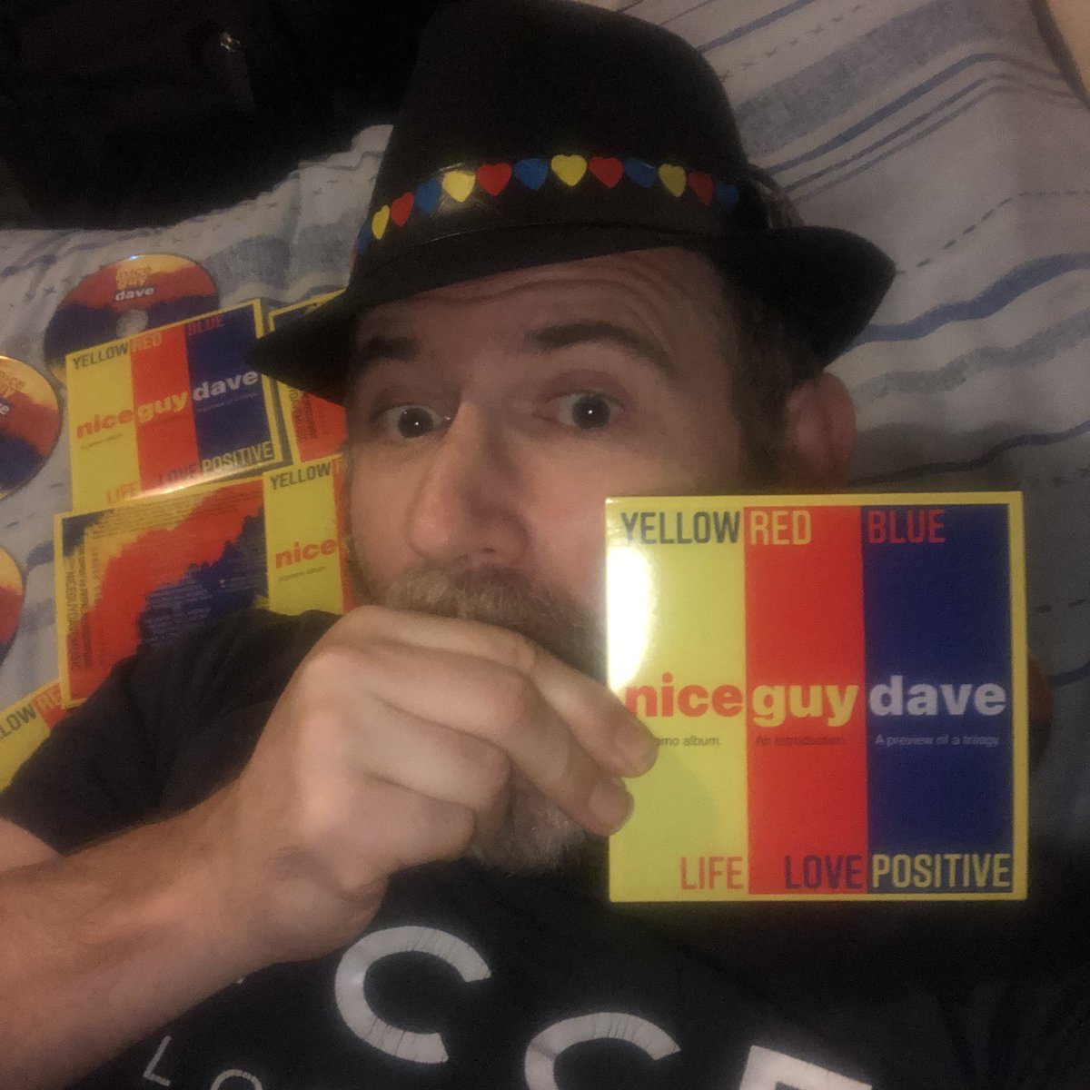 NiceGuyDave11's tweet photo. Physical CD’s now available from me for £10 &amp; your address to send to via https://t.co/HN6Y2Vp3In thanks a lot for all of the support ps #releaseoriginaldigitalsingleeveryweek continues with #sunnyparadise out midnight  #onalldigitalplatforms #everysinglefriday #niceguydavemusic https://t.co/BHuycRdxQr