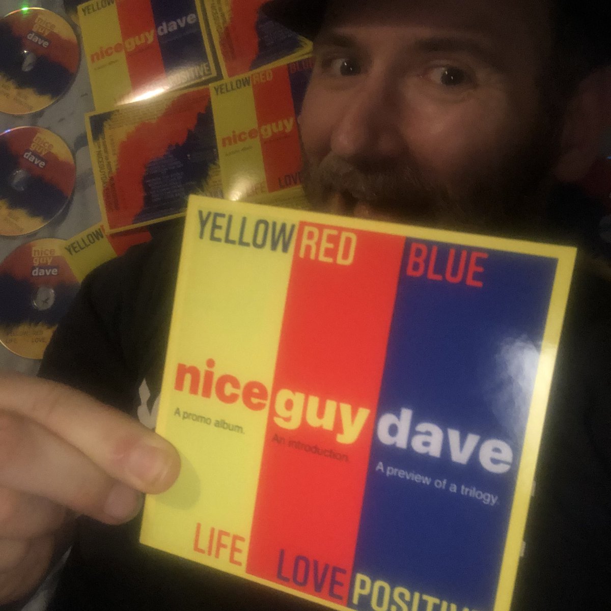 NiceGuyDave11's tweet photo. Physical CD’s now available from me for £10 &amp; your address to send to via https://t.co/HN6Y2Vp3In thanks a lot for all of the support ps #releaseoriginaldigitalsingleeveryweek continues with #sunnyparadise out midnight  #onalldigitalplatforms #everysinglefriday #niceguydavemusic https://t.co/BHuycRdxQr