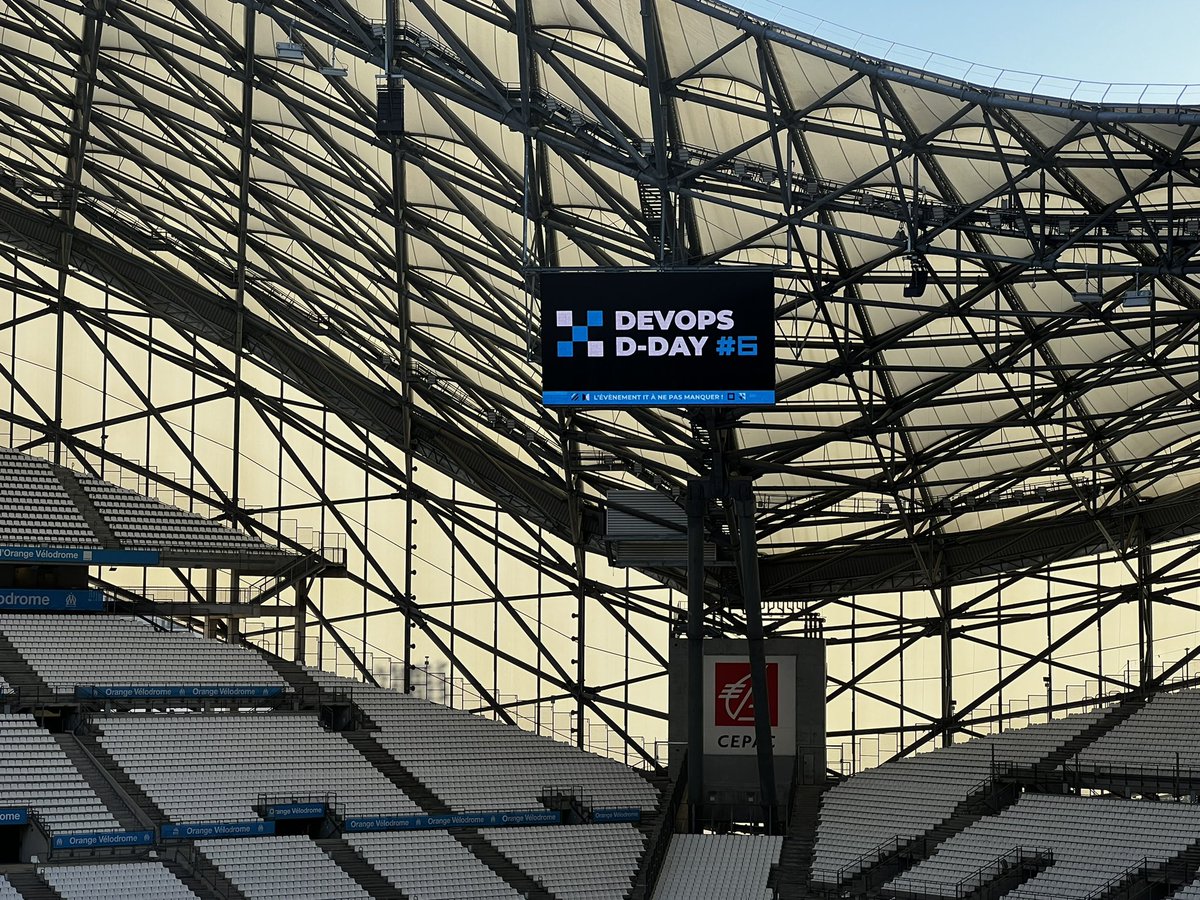 Y_Floris's tweet photo. Hello @Devopsdday!
Today @TrackItCloud is in Marseille for this big Devops event, let’s meet!
#devopsdday #devops #cloud https://t.co/1zonsJt7QN