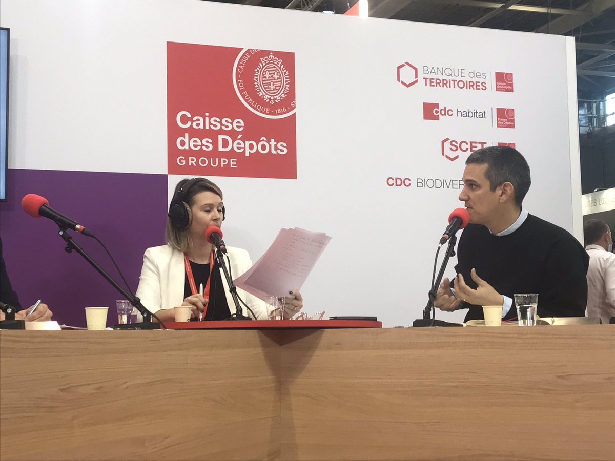 caissedesdepots's tweet photo. #SMCL2021 : @NicolasTurcat présente à la #RadioCDC le rôle de la @BanqueDesTerr dans le #numérique #éducatif.
Elle accompagne le développement des usages et soutient l’innovation. La @BanqueDesTerr soutient le développement du #numerique de manière homogène sur les territoires 🤝 https://t.co/X5UspU54kS