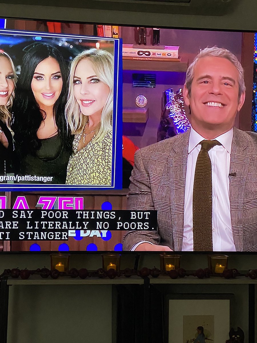 sfdesignsmaui's tweet photo. @Andy Nailed the call-out. Come on gals, how dumb do you think we are? #facetuning @BravoWWHL @BravoTV https://t.co/IW62Qf4Jvm
