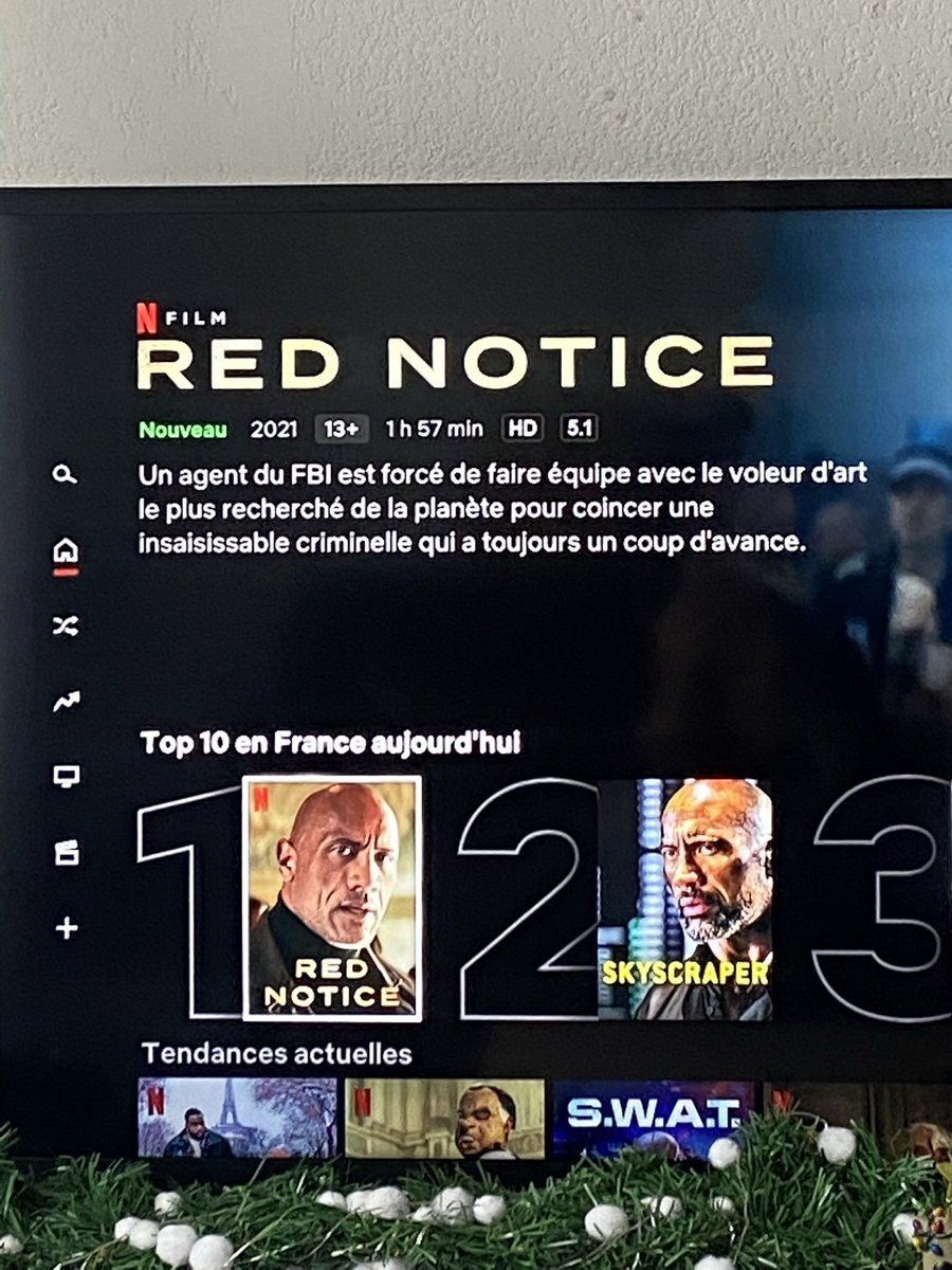 coleenneidhart's tweet photo. Top 10 on Netflix France today 🙏🏻 @TheRock #RedNotice #Sckyscraper #Netflix #NetflixFrance https://t.co/Sba9VADKh0