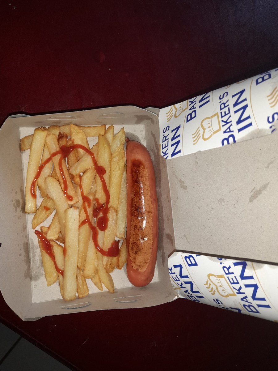 This is the most affordable lunch but Bakers Inn has to do something about the quantity of chips🤣

<a href="/TanyahCourage/">Courage T Dutiro</a> 
<a href="/ttakafuma/">Theresa Takafuma</a> 
@FredrickMoyo 
<a href="/brichiseva/">Brighton Chiseva</a>