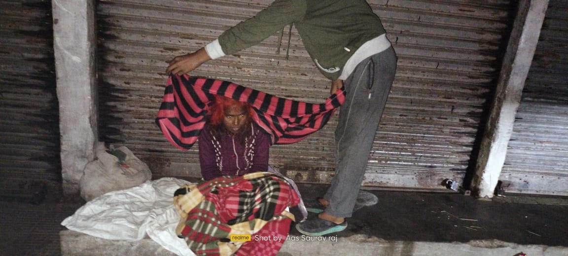 Anmol_Zindagi1's tweet photo. Anmol_Zindagi Foundation Blanket Distribution Program.
#anmol_zindagi_foundation
#helpinghands
#helppoorsavehumanity
#communityhelp
#savepeople https://t.co/MsyBYMJNjC