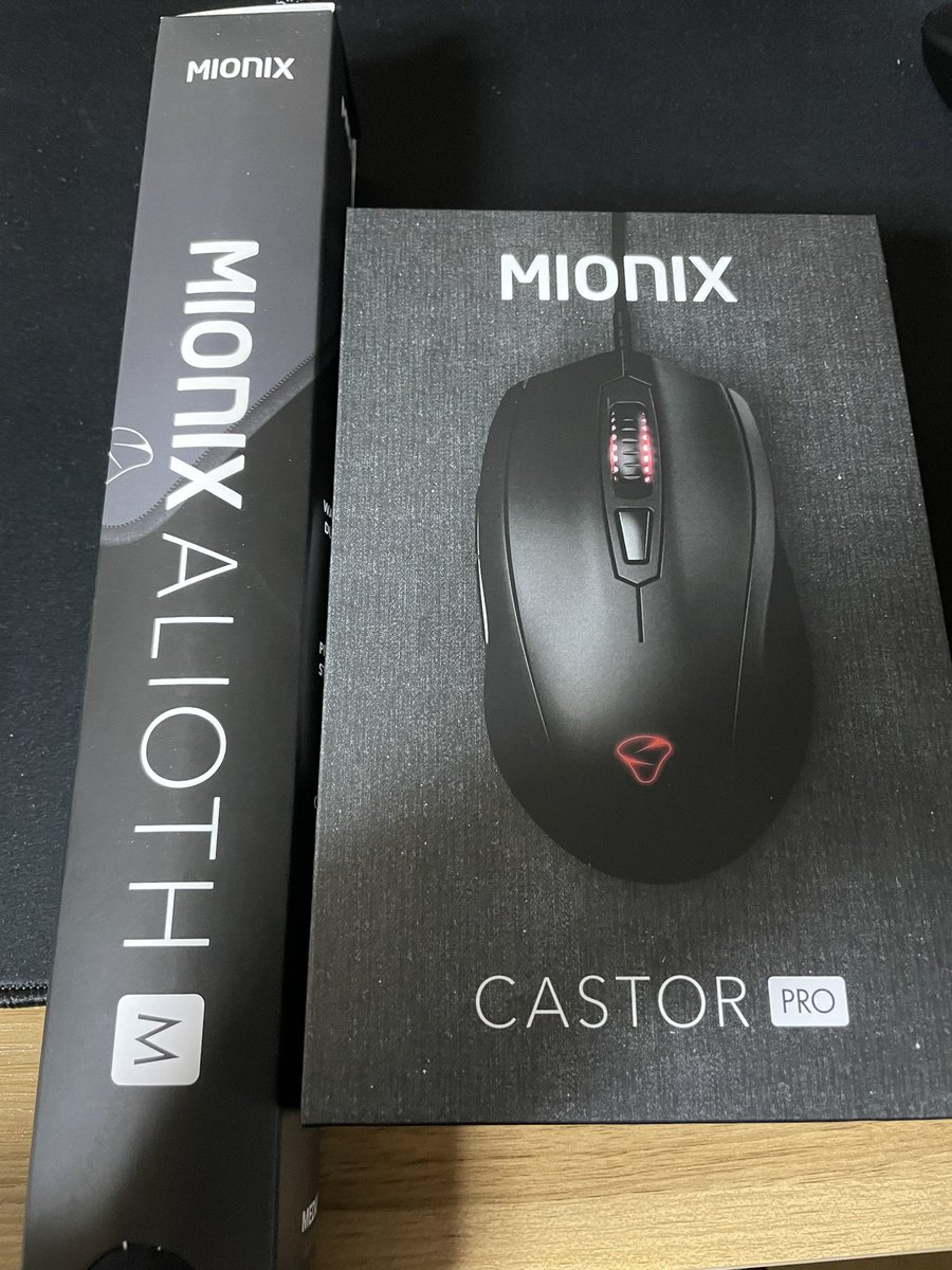 maron_dayo_'s tweet photo. 気になってたMionix castor proとAliothをプレゼント企画にて頂きました！！
いままで色んなマウス試してきたけど独特だけどフィット感がすごい…
thx @MIONIX_Japan https://t.co/sA70EJ4cGA