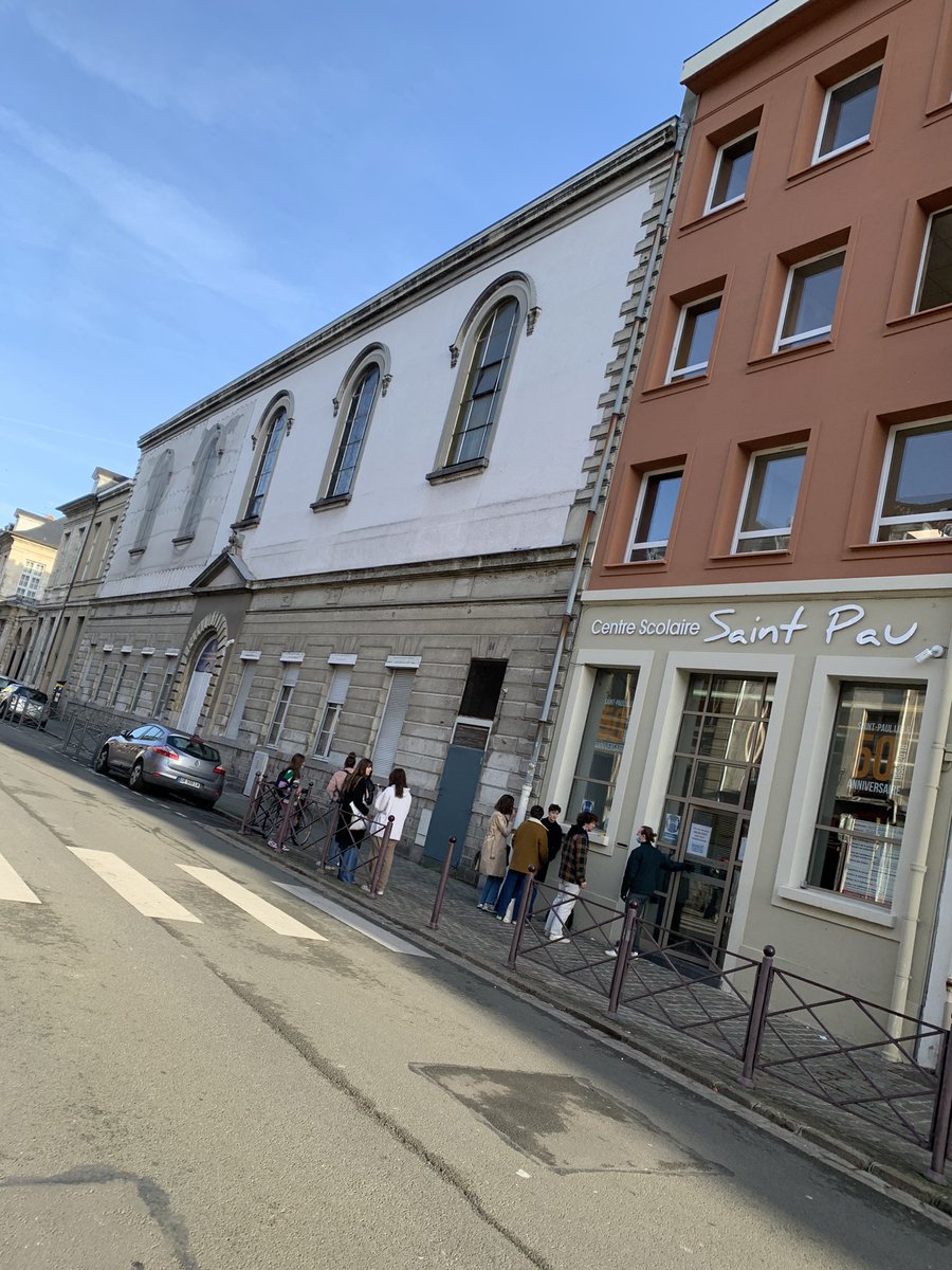 MathieuVillars's tweet photo. Ce matin, présentation de @SKEMA_ESDHEM au lycée saint Paul de Lille #WeAreSkema https://t.co/8e5jDMMnPj