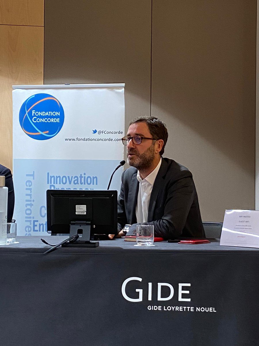 « Les consommateurs ont des besoins nouveaux, ce qui casse les modèles établis, même les hypermarchés deviennent des acteurs digitaux » <a href="/nebout_arkea/">Thomas NEBOUT</a> #Numerique