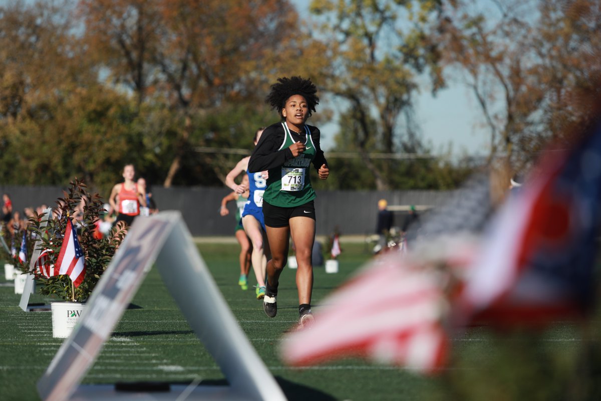 OHSAASports's tweet photo. 🏃‍♀️#OHSAA CROSS COUNTRY: Photos from the Girls Division I Cross Country State Championship are now available for purchase at https://t.co/nvIjwD7wQM https://t.co/8BXLKkAuPC