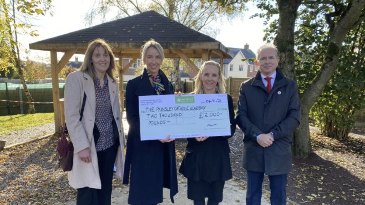 Pupils at a Moorlands school are set to be able to enjoy a new outdoor space thanks to a donation from a building society 

👉 bit.ly/2Z4ytGo