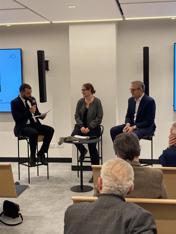 AugustDebouzy's tweet photo. Ce matin à l'occasion de la conférence inaugurale de #ADPositive, @AugustDebouzy et @MahastiRazavi  recevaient @ThibautGuilluy, @pdhumieres, @SJHLambert (PwC) &amp; SéverineLèbre-Badré (Citeo). L'occasion de discuter des nouvelles règles du jeu en matière de #capitalismeresponsable https://t.co/6iOnD9v09T