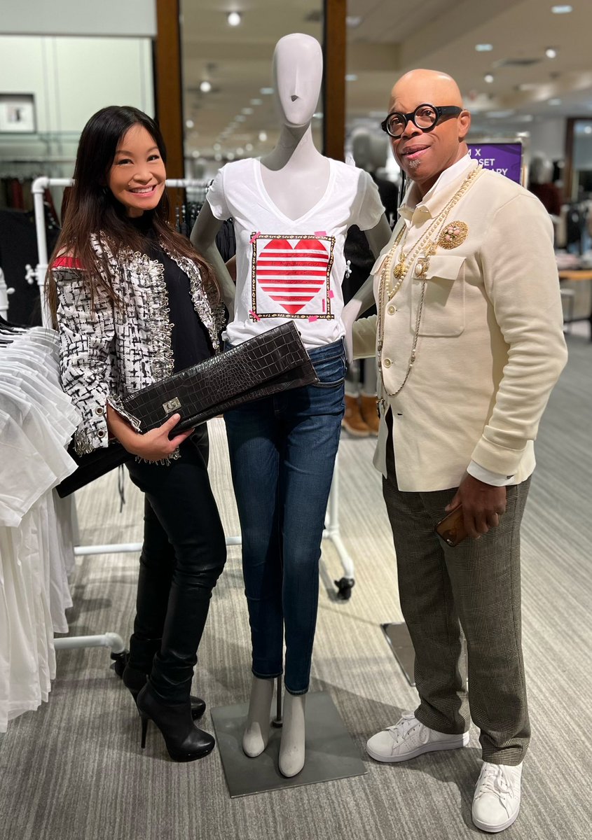 jennifer_su's tweet image. 100% proceeds to benefit @OurClosetPA for these limited edition heart T-shirts designed by Philly renowned designer @conradbooker x ATM x @neimanmarcus available on ourclosetpa.org/fashionforall