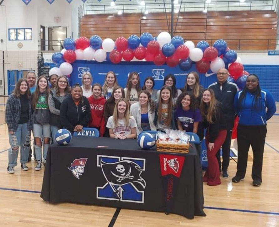 XeniaVolleyball's tweet photo. A HARD WORKER REWARDED! 💪🏼🏐 @jada_mcavene CONGRATS on chasing/accomplishing your goal! Thanks for being a great example for your teammates & for 4 yrs of grit & grind! Can't wait to 👀 you play at the next level! Only ⬆️ from here! #Prepped4Purpose @XeniaAthletics @XeniaSchools https://t.co/qY5GpNTJfg