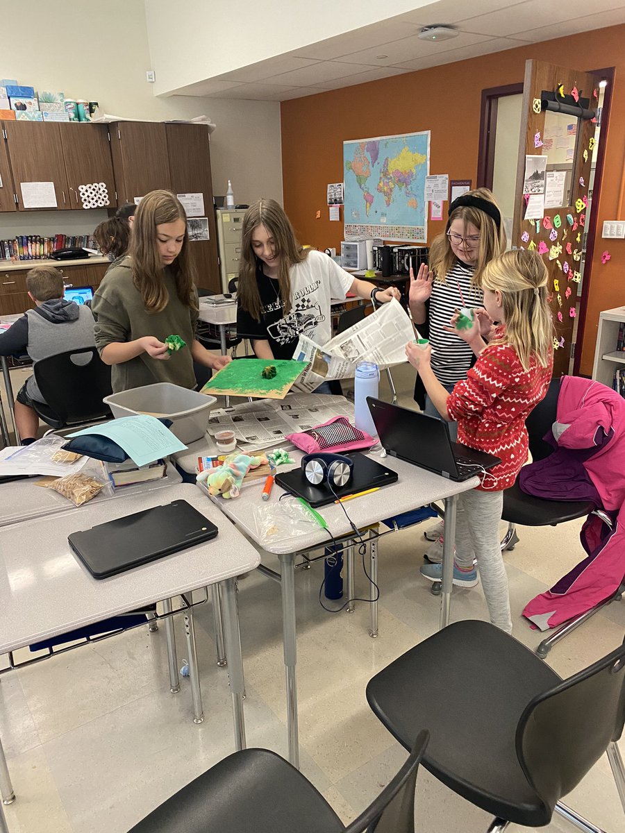 Megan Riva tweet media