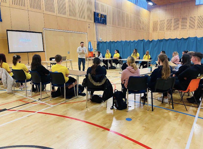 StuartForsyth's tweet photo. Thanks @NAActiveSchools for having me along for the @YANorthAyrshire #NAYoungAmbassadors training day. Great fun spent with 40 pupils in Social Media and Content Creation. https://t.co/sp8MYjYjiO