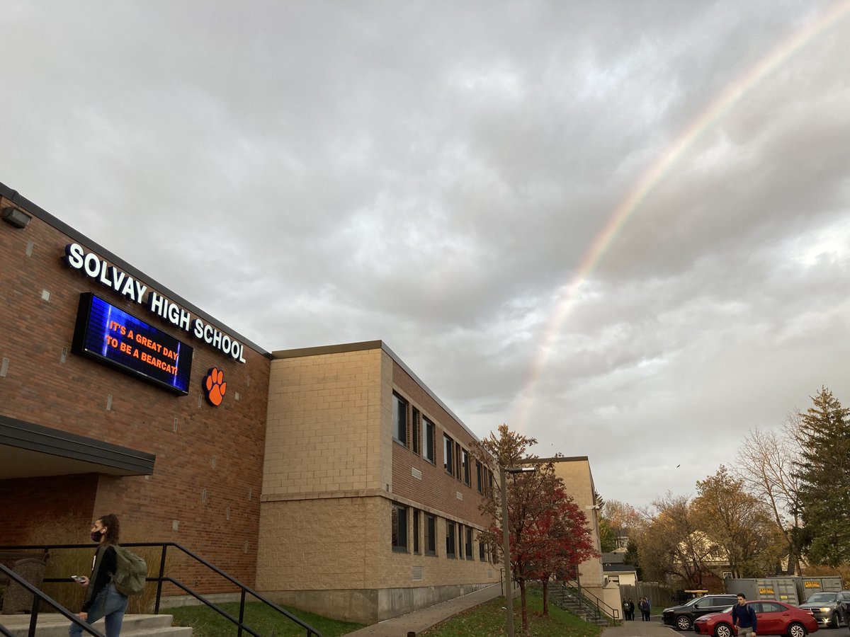 SolvaySchools's tweet photo. Check out the new signage at SHS, plus a rainbow!
Have a Bearcat Day! 🌈 https://t.co/OVMSEEM5Ug