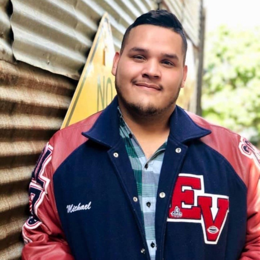 EVFBBoosters's tweet photo. Thoughts and Prayers!! Patriot4Life #77 Michael "Big Mike" Rodriguez, Class of 2019 #Football and #Powerlifting was involved in a life-threatening accident while at work yesterday. More information to follow on how we as @EvPatriots can help! https://t.co/npa7B96kzh
