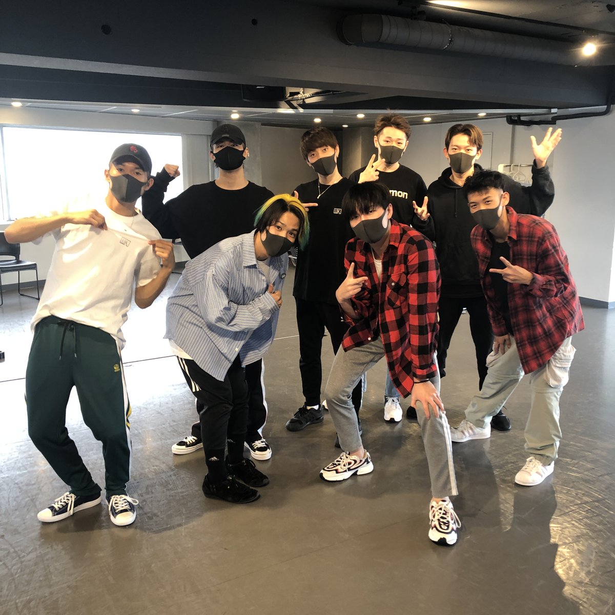 UK_official_jp's tweet photo. 🔔11/19

✅19時~ヴィレッジヴァンガード渋谷本店
https://t.co/IxNRtkECnb
UKミニライブ＆特典会

✅UK LIVE 2021 ”またね〜”　11/25開催
https://t.co/CHwm0VHBaj
18時~一般販売開始　※数量限定

#Apeace #UK #ヨンウク #Bananaboyz

昨日のリハ写真です📸かっこいいダンス期待してくださいね❣️ https://t.co/m40rjZFr8a