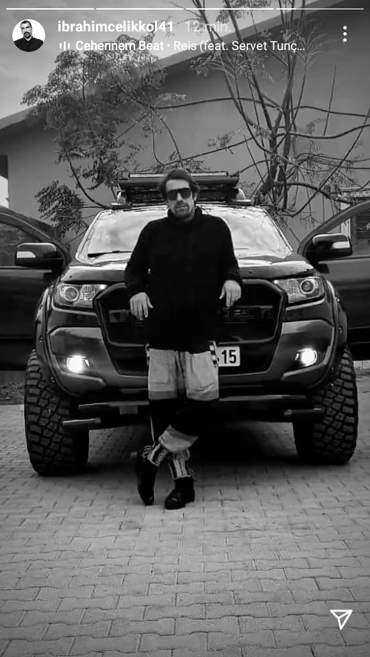 Only__IBO's tweet photo. #İbrahimÇelikkol
New the king 👑💕 IBO 👍 https://t.co/wZz0KH3fCW