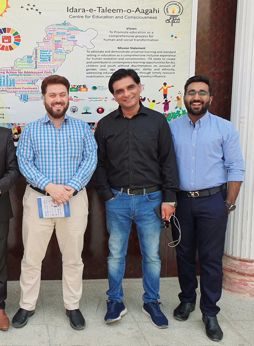 ZainUlAbidin_F's tweet photo. Had a great and constructive meeting with @imtiazalam771 and @waqarshams1. Super excited to kick off Girls' Lower Secondary Education Programme #GLSEP in #Muzaffargarh with the support of @unescoisb @SchoolEduPunjab @itacecorg  #LeaveNoOneBehind #GirlsLearnWomenEarn https://t.co/YBoFOh6c1r