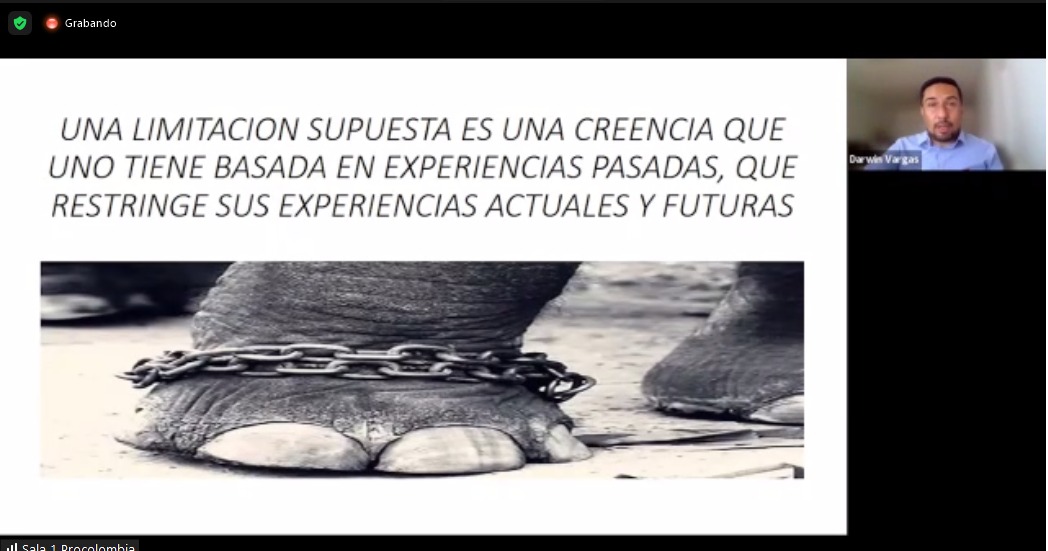 amcorreas's tweet photo. +30 empresarios y emprendedores de #Cesar acompañan hoy #FuturExpo Reactivación. Gracias al apoyo de @CCVALLEDUPAR y Cámara de Comercio de Aguachica seguimos insistiendo en que #exportar es crecer y sensibilizando al tejido empresarial de @Colombia para la #internacionalización https://t.co/bGPim6VL0t