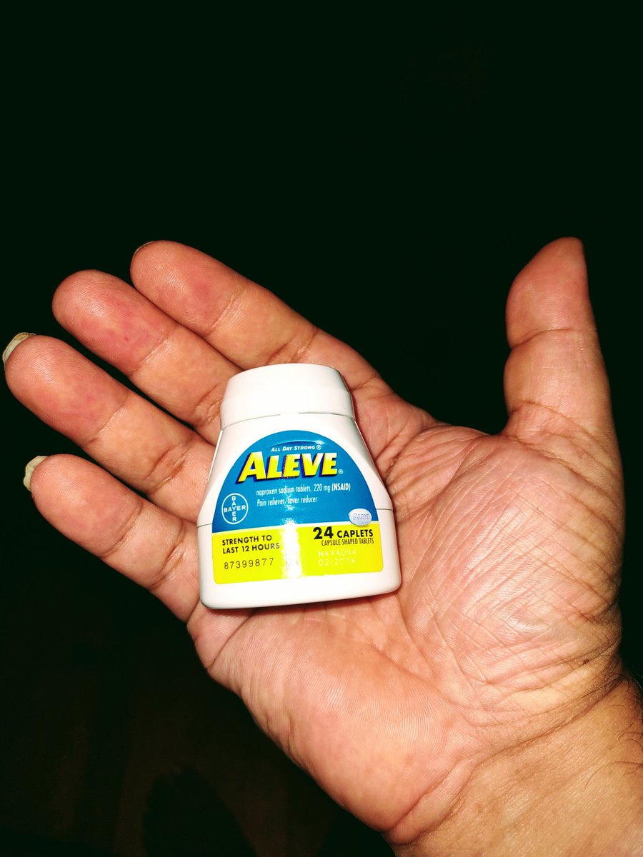 GearVlogz's tweet image. Who all takes one or two @aleve before bedtime? #nightrest  #nopain #dreamland