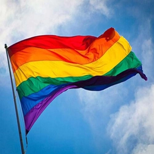 poptime's tweet photo. QUE ORGULHO! 🏳️‍🌈

Em apenas 1 ano, casamentos gays crescem em incríveis 35,8% no Brasil! https://t.co/UZeBUHFdCd