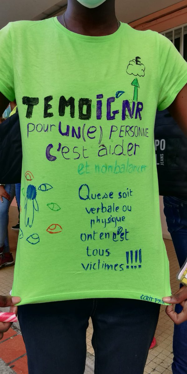 AcGuadeloupe's tweet photo. #NAH Belle mobilisation des élèves en cette journée de lutte contre le #HarcelementScolaire ! https://t.co/9cUT1enqSq