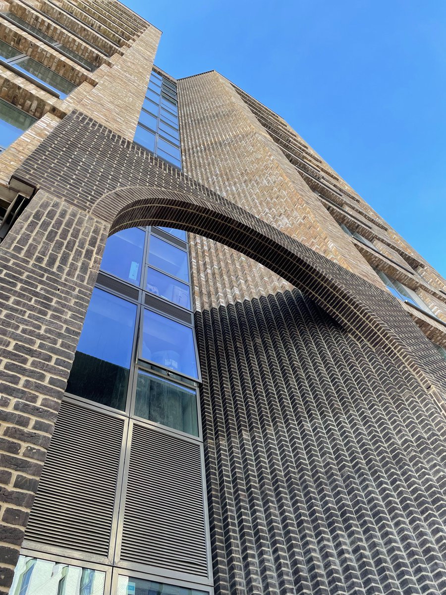 aca_studiosltd's tweet photo. Take a look at these site photos from our scheme at Norman House with @PurelakeGroup  ! Could the sky be more blue? Really impressed with the level of finish on the intricate brick detailing! Worth the effort from the team. #ACA #onsite #construction #brickarchitecture https://t.co/N6iHpwJ8cu