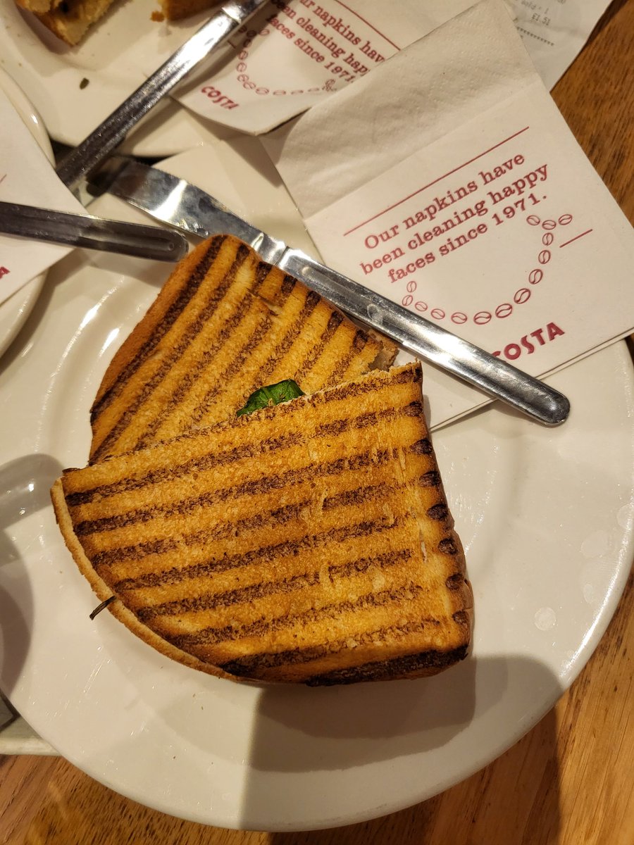 geteeveen's tweet image. #Vegan toastie and #Rubyhotchocolate  @CostaCoffee with the delightful hubs @jwickhyoung