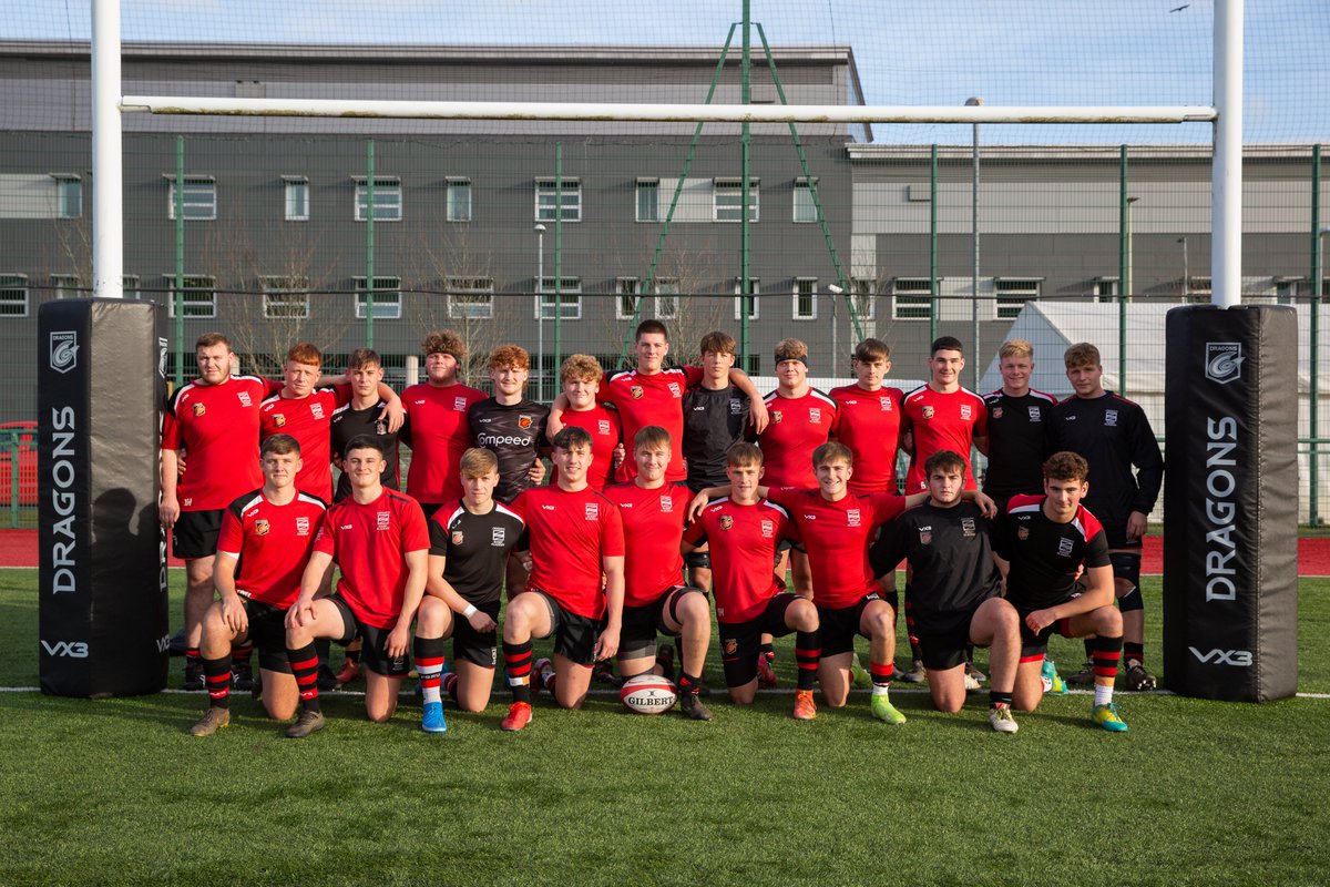 Coleg Gwent tweet media