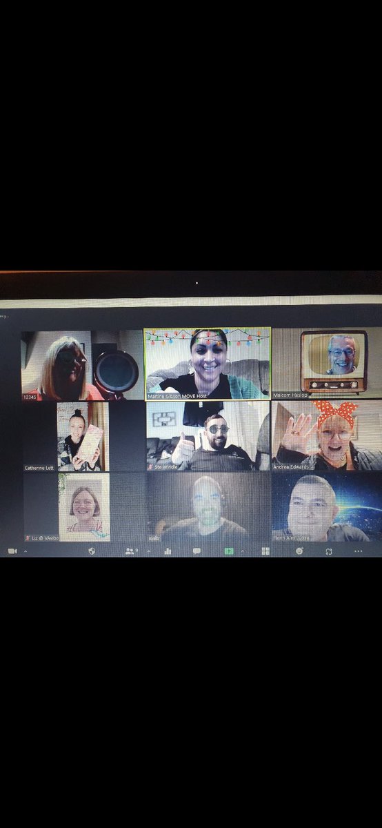 Polly Mac tweet media