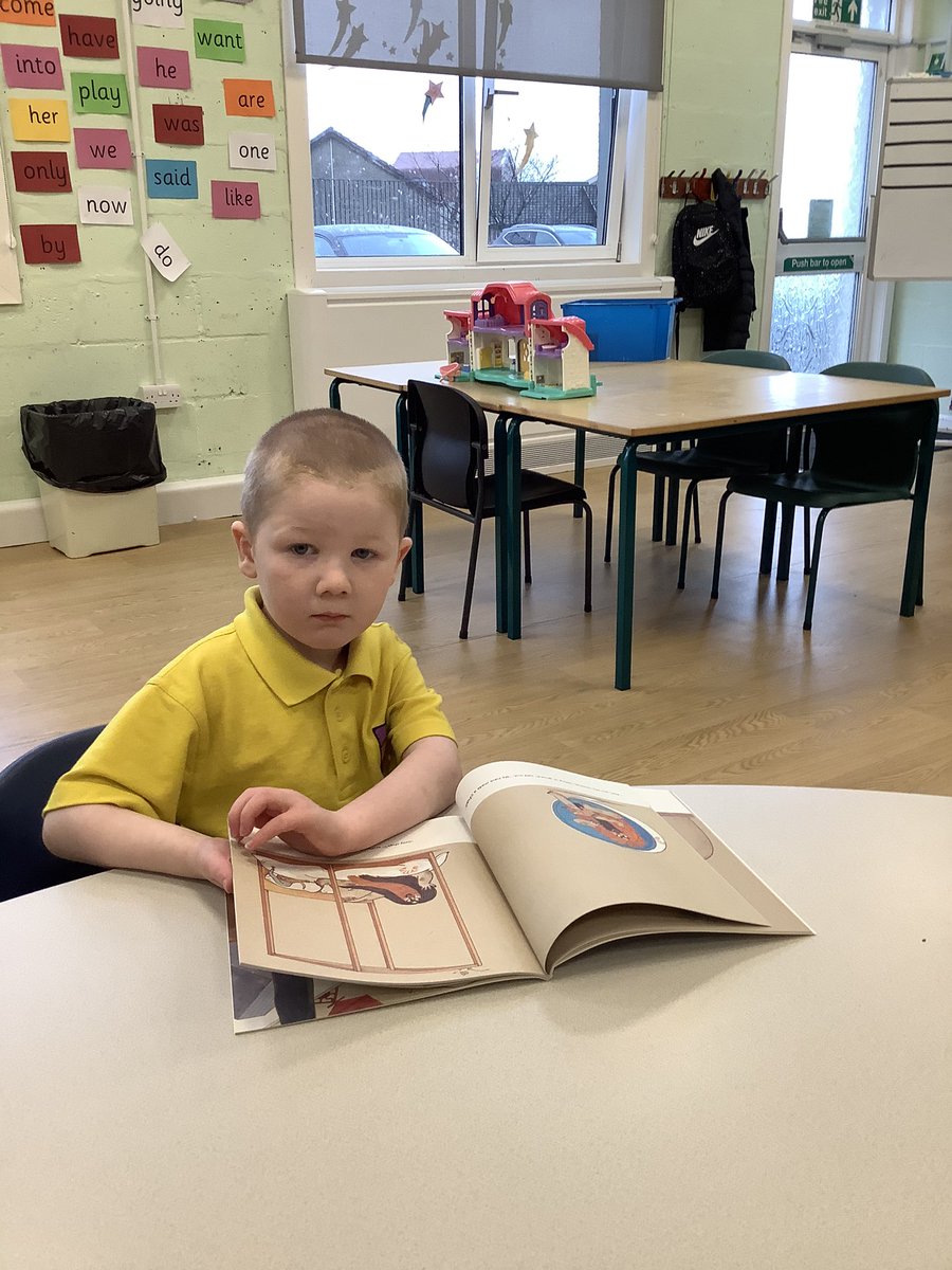 NethermainsRS's tweet photo. Enjoying reading in Book Week. https://t.co/ZLvSnUmBYA
