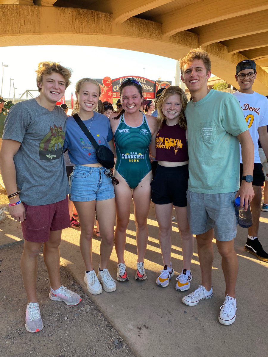 Big congrats to Gillian Cridge finishing 3rd at the Triathlon Collegiate National Championships! Great to see her fellow Irish out there supporting her!!! ☘️🥉 

Carson Hruskoci ‘22
Ellie Thor ‘21
Gillian Cridge ‘20
Gracie Carr ‘20
Nick Hruskoci ‘20