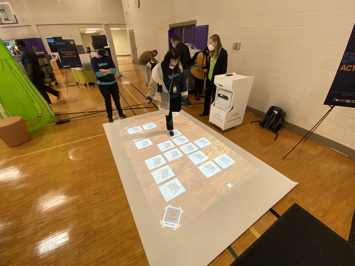 JimTalksTech's tweet photo. Already having a blast on the #activefloor with @apsITerin @Natasha_Neffy @maggieLphillips warming up for #apsnext state of the district event @DrLisaHerring @ahrosser @apsitnatasha @APSInstructTech https://t.co/HVnKIMi7D1
