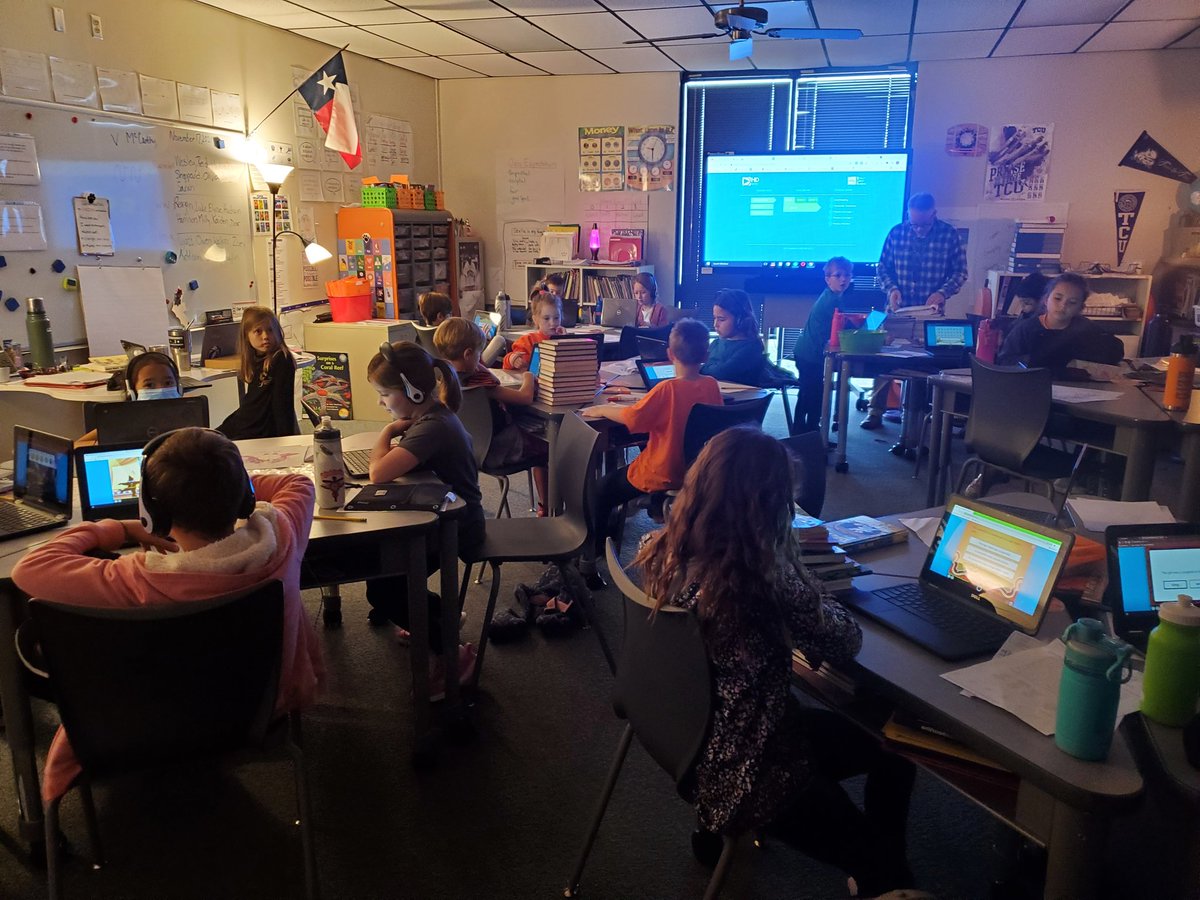 Aledo Reads at Coder has started! 
#CoderCatsCanDo
#GrowingGreatness
#AledoReads
<a href="/AledoLibraries/">Aledo ISD Library Services</a>