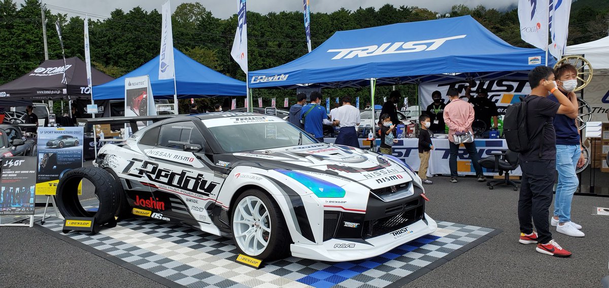 jdmglobalWH's tweet photo. GReddy / Trust are one of the premier JDM brands that have a huge influence in the Japanese tuning scene and most big power GTRs were using their TD06 turbos, their own demo car is no exception 😆
#1000hp #R35GTR #GTR #vr38 #R35 #HKS #GReddy #Tomei #Dunlop #BrideJapan #OSgiken https://t.co/QUQgEtRSip