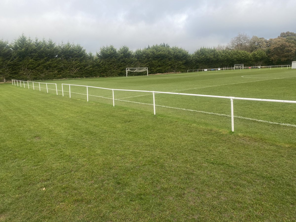 🌱 Pitches up the nest in great condition heading into December. 

Huge thanks to the committee members working tirelessly behind the scenes.

#Owls 🦉