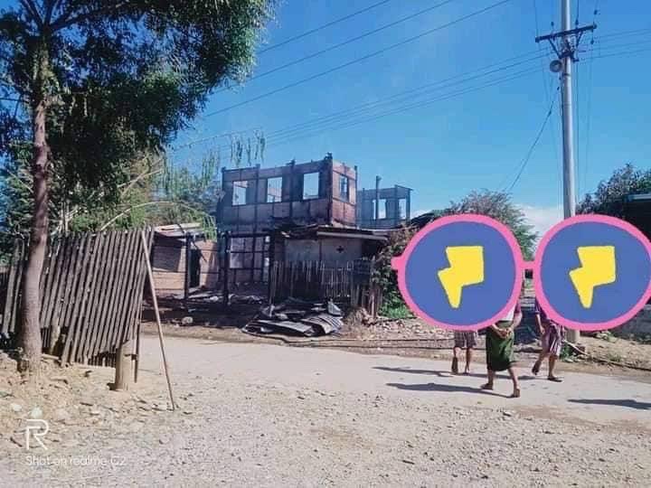 Bay_Lay_88's tweet photo. More than 5 civilian homes have been laid waste due to Junta Terrorists attack on Kan village in #Magway’s #Gangaw town this afternoon.The photos taken show the smoldering remains of homes &amp; damages.  LEGALIZATION OF NUG #Nov18Coup #WhatsHappeningInMyanmar https://t.co/GyWFTESVRF