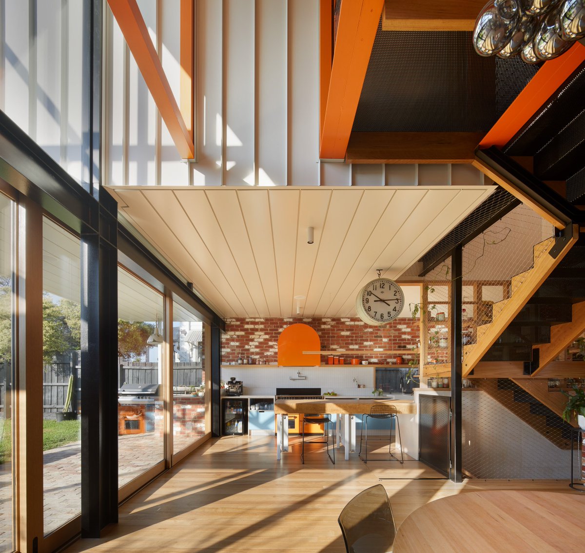 ieeeh's tweet image. Newport Gantry Huse, de OOF! architecture #house #archtiecture