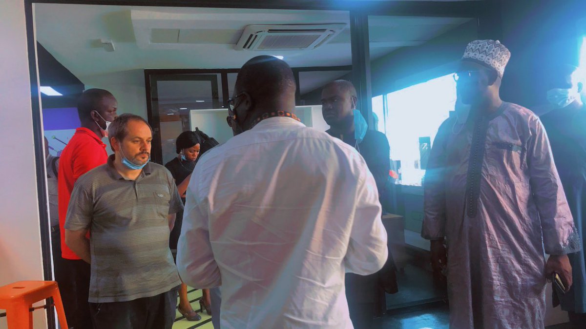 ActivSpaces's tweet photo. En prélude de notre soirée #ASTechDebate demain soir en partenariat avec la GIZ CM, nous accompagnons nos invités représentants des communes dont le maire de Garoua 2 et sa suite à une visite au #FabLab d’@Orange_Cameroun. #ODC https://t.co/QeIL5IyIah
