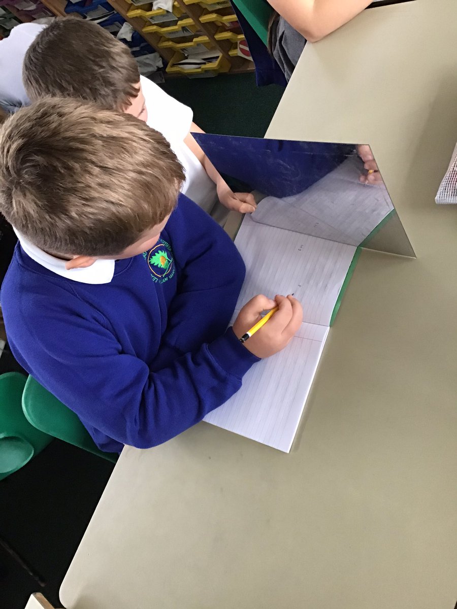 WilliamShrews's tweet photo. Mirror fun in Year 3 today... we’re not vain, we’re scientists!

How does reflection work? 🤔

Ask us in Y3, we can tell you! 🔦🪞👁

#WSScience https://t.co/Exkltvmh7N