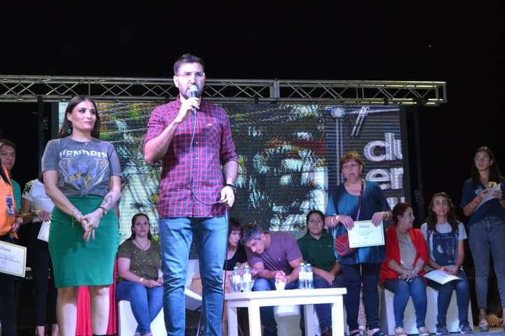 IafepChaco's tweet photo. 🗣️ El equipo del programa de #ComercioPopular  del #IAFEP participó de la Fiesta de Emprendedores llevada a cabo por el Club de Emprendedores donde estuvieron presentes su presidente  Flavia Gómez Domenez, + https://t.co/nSQ2J8Lr2e